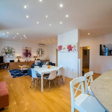 Octogon Apartment Zagreb Bagian luar foto