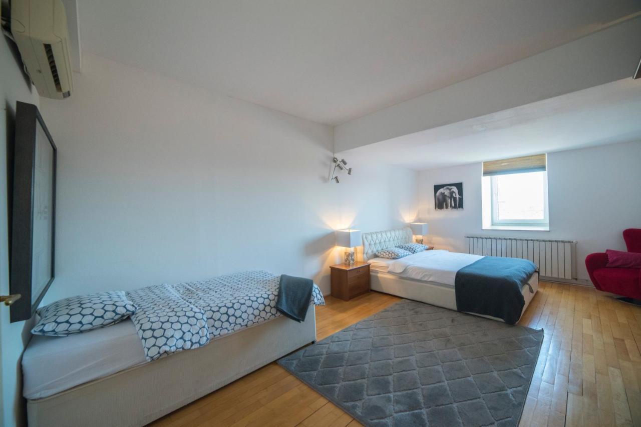 Octogon Apartment Zagreb Bagian luar foto