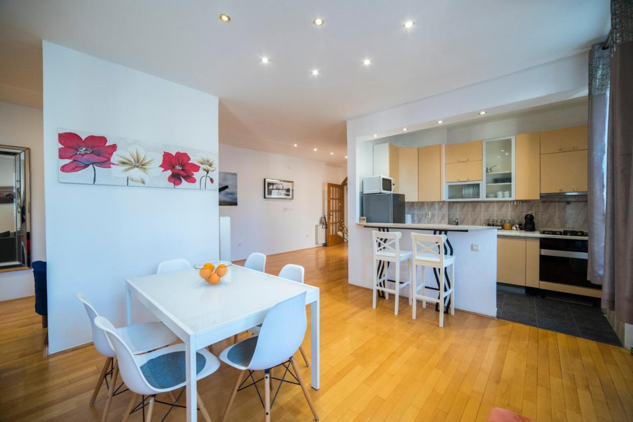 Octogon Apartment Zagreb Bagian luar foto