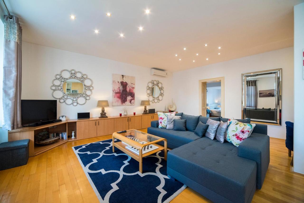 Octogon Apartment Zagreb Bagian luar foto